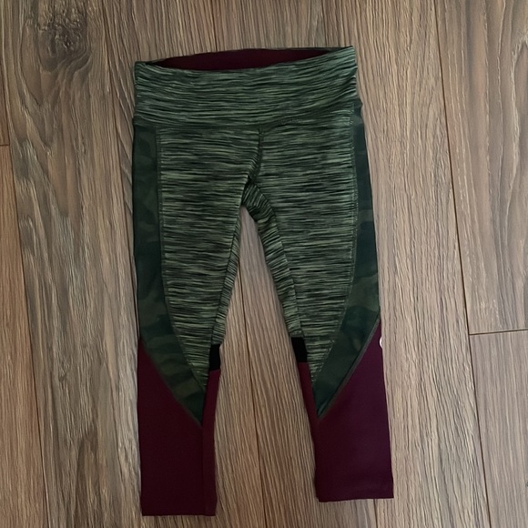 Jill Yoga Outfit - Picture 5 of 9